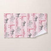 Motif et nom d'enfant animal rose Safari (Serviette à main)