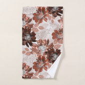 Motif floral gris-marron. (Serviette à main)
