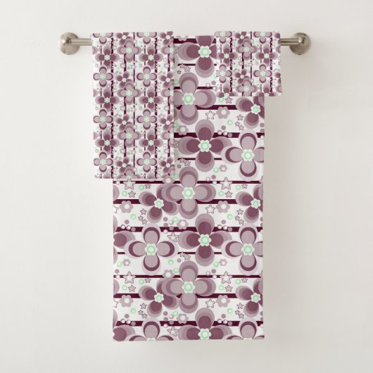 motif floral marron et blanc (En situation)