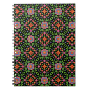 Motif floral Rangoli sur Carnet spiral noir
