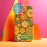 Motif floral tendance rétro avec bloc de nom<br><div class="desc">Un design floral et audacieux aux tons colorés d'or, d'orange et de vert avec un bloc de couleur amusant pour ajouter votre nom ou n'importe quel texte. La folle motif aux fleurs a une variété de couleurs. Vous pouvez ajouter un nom, un monogramme ou un autre texte personnalisé. Si vous...</div>