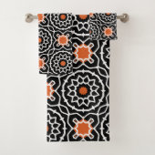 Motif géométrique marocain noir blanc orange (En situation)