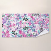 Motif incomparable de fleurs et de baies violettes (Serviette de bain)