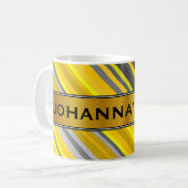 Motif jaune et gris de rayures + Tasse nommée (Devant gauche)