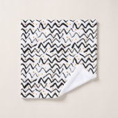 Motif noir de courses et de points de brosse (Gant de toilette)