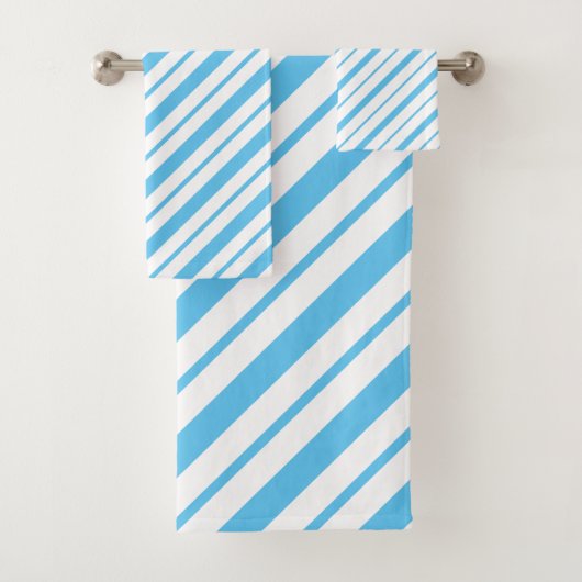 Motif rayé diagonal bleu et blanc (En situation)