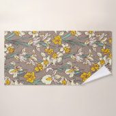 Motif sans couture avec de beaux iris et narcisses (Serviette de bain)