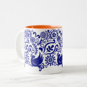 Motif tasse bleue et blanche de | d'oiseau et de (Devant gauche)