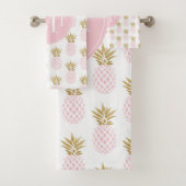 Motif tropical d'ananas d'or élégant de faux (En situation)