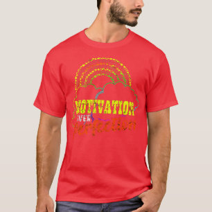 Motivatie boven Perfectie regenboogleraar Motivat T-shirt