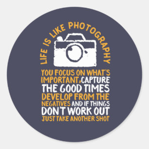 Motivatie fotografie focust op wat belangrijk is ronde sticker