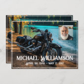 Motorfiets In de buurt van de waterviering van het Kaart (Voorkant / Achterkant)