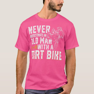 motorfiets onderschat nooit de oude Man motorcyaa T-shirt