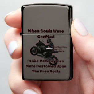Motorfietsen werden aan de Free Souls Racing gegev