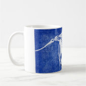 "Mouche sur bleu" Truite classique Voler Mug (Gauche)