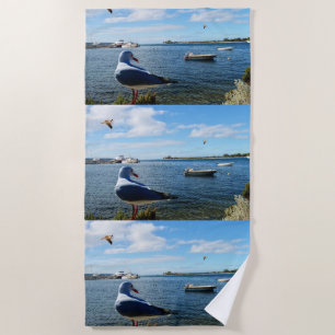 Mouette Et Bateaux Sur L'Océan, Serviette De Plage