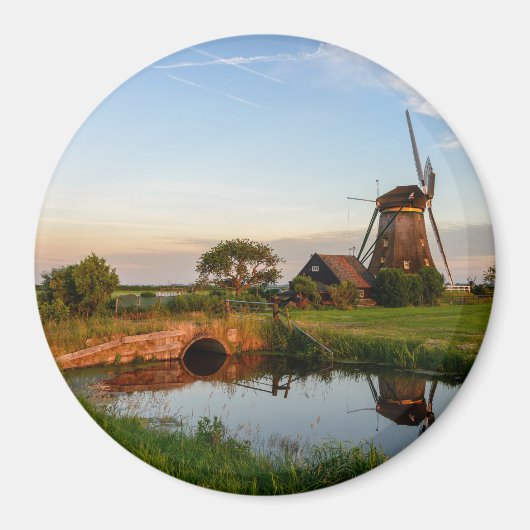 Moulin à vent à la campagne, aimant rond hollandai (Devant)