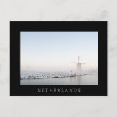 Moulin à vent dans la neige en hiver noir carte po (Devant)