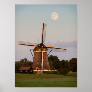 Moulin à vin sous affiche pleine lune