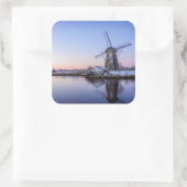 Moulins à vent en hiver pendant un autocollant au  (Sac)