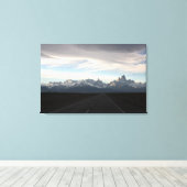 Mount Fitz Roy en Andes Range Canvas Afdruk (Insitu (Houten vloer))
