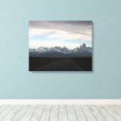 Mount Fitz Roy en Andes Range Canvas Afdruk (Insitu (Houten vloer))