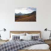 Mount Fitz Roy en Mount Cerro Torre Canvas Afdruk (Insitu (Slaapkamer))