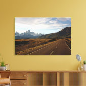 Mount Fitz Roy en Mount Cerro Torre Canvas Afdruk (Insitu (Woonkamer))