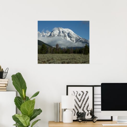 Mount Moran en Clouds in Grand Teton Poster (Thuiskantoor)