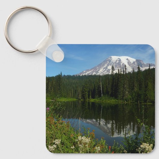 Mount Rainier Lake Reflectie met Wildflower Sleutelhanger (Voorkant)