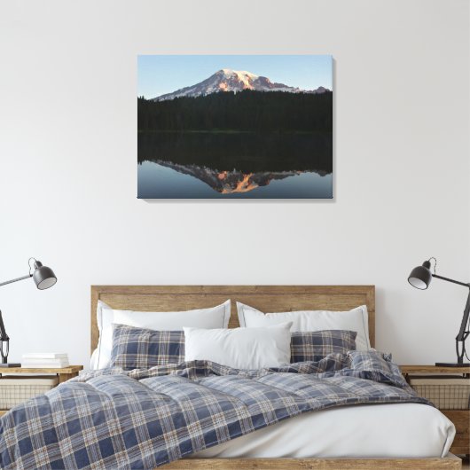 Mount Rainier Reflecteerde Sunrise I Canvas Afdruk (Insitu (Slaapkamer))