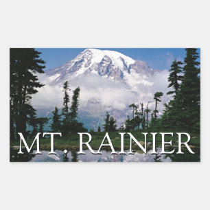 Mount Rainier Weergave in een bergvijver Rechthoekige Sticker