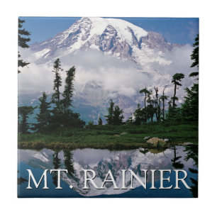 Mount Rainier Weergave in een bergvijver Tegeltje