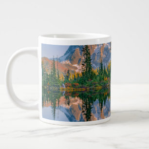 Mount Shuksan weerspiegeld in Reflection Lake Extra Grote Beker