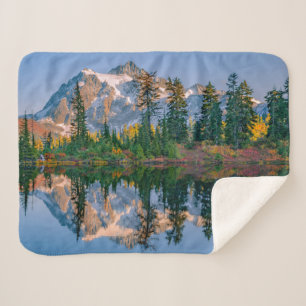 Mount Shuksan weerspiegeld in Reflection Lake Sherpa Deken