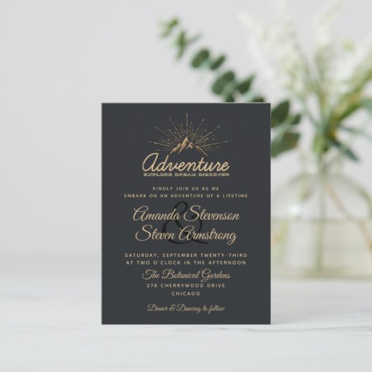 Mountain Adventure Mariage rustique Invitation (Debout devant)