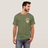 Mountain Adventure T-Shirt – Retro Outdoor Hiking  (Devant entier)