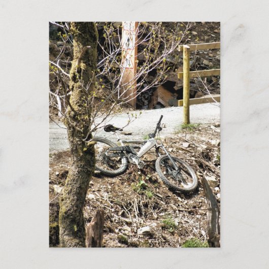 MOUNTAIN BIKING BRIEFKAART (Voorkant)