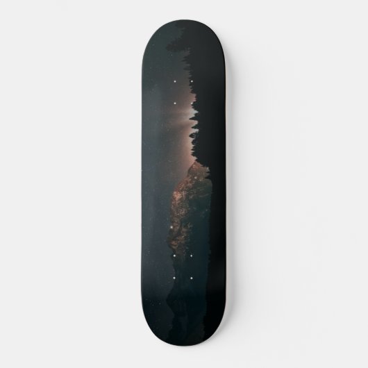 Mountain Night Skateboard (Voorkant)