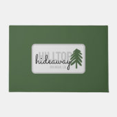 Mountain Pine Cabin Vakantiehuis - Deur Mat (Voorkant)