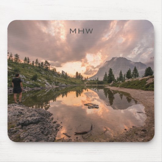 Mountain Pond monogram mousepad Muismat (Voorkant)