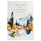 Mountain River Herfst Winterlandschap Bruiloft Medium Cadeauzakje (Achterkant)