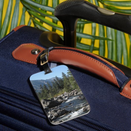 Mountain River Rugged Landscape Photo Bagagelabel (Voorkant Insitu 1)