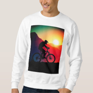 Mountainbike bij zonsondergang – Uitdaging & Avont Trui