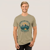 Mountains Are Calling Hiking Camping T-Shirt (Voorkant volledig)