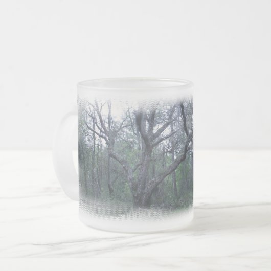 Mousse espagnole sur la tasse givrée par chênes (Devant gauche)