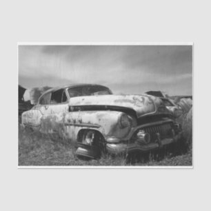 Mousseline Voiture classique ancienne dans un papier Junkyard