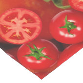 Moyen Chemin de table de tomates fraîches du jardin (Coin)