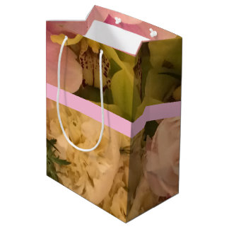 Moyen Sac cadeau avec orchidées et pivoines - moyen,