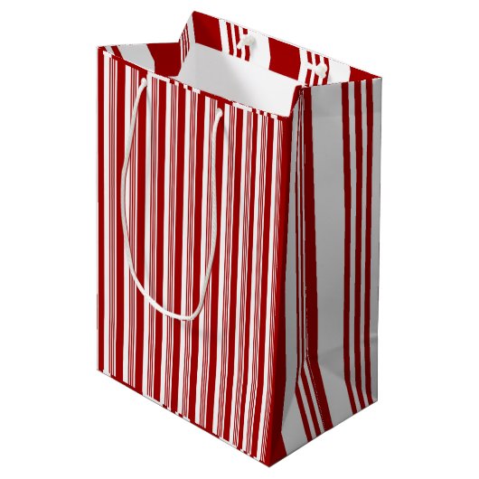 Moyen Sac cadeau de design Red White Peppermint Stripes (Devant Angle)
